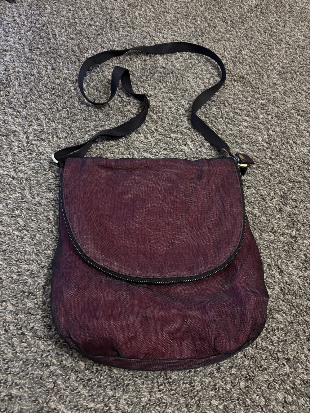 Smateria mesh crossbody purse burgundy adjustable strap boho zipper detail Y2K